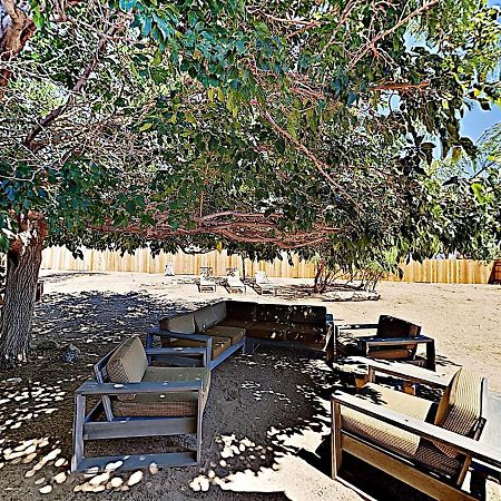 Rawhide Ranch - Walk To Pappy And Harriet'S With Hot Tub! Home Yucca Valley Exterior foto